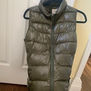 Gap green vest